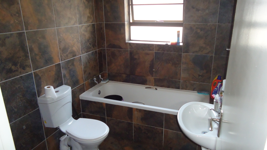 3 Bedroom Property for Sale in Mandalay Western Cape